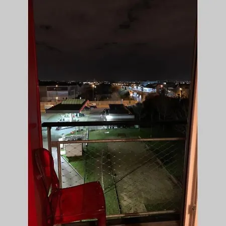 Studio Cosy Avec Balcon A 20mn Des Champs Elysee